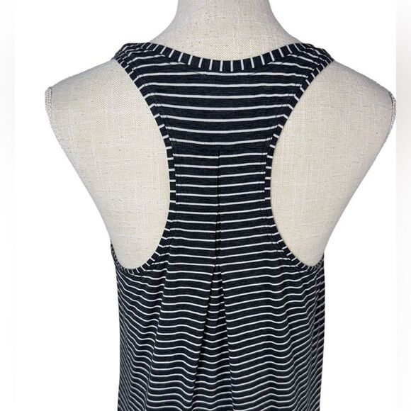 Lululemon Women’s Pleated Love Tank in Modern Stripe Heathered Black & White - Picture 4 of 7